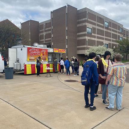 Food Truck on Campus